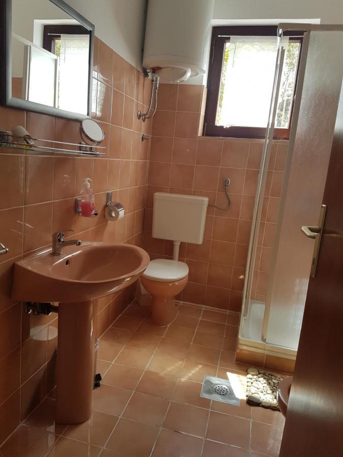 Apartment Ute Mali Losinj Ngoại thất bức ảnh
